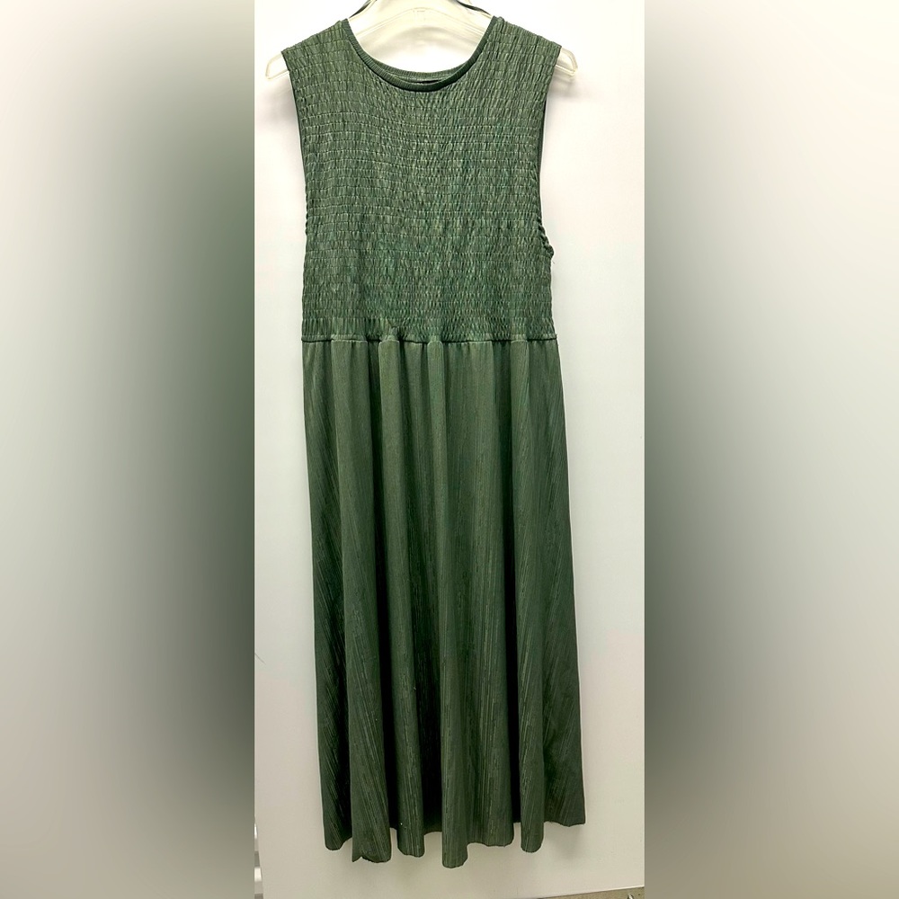 Zara women’s dress medium green